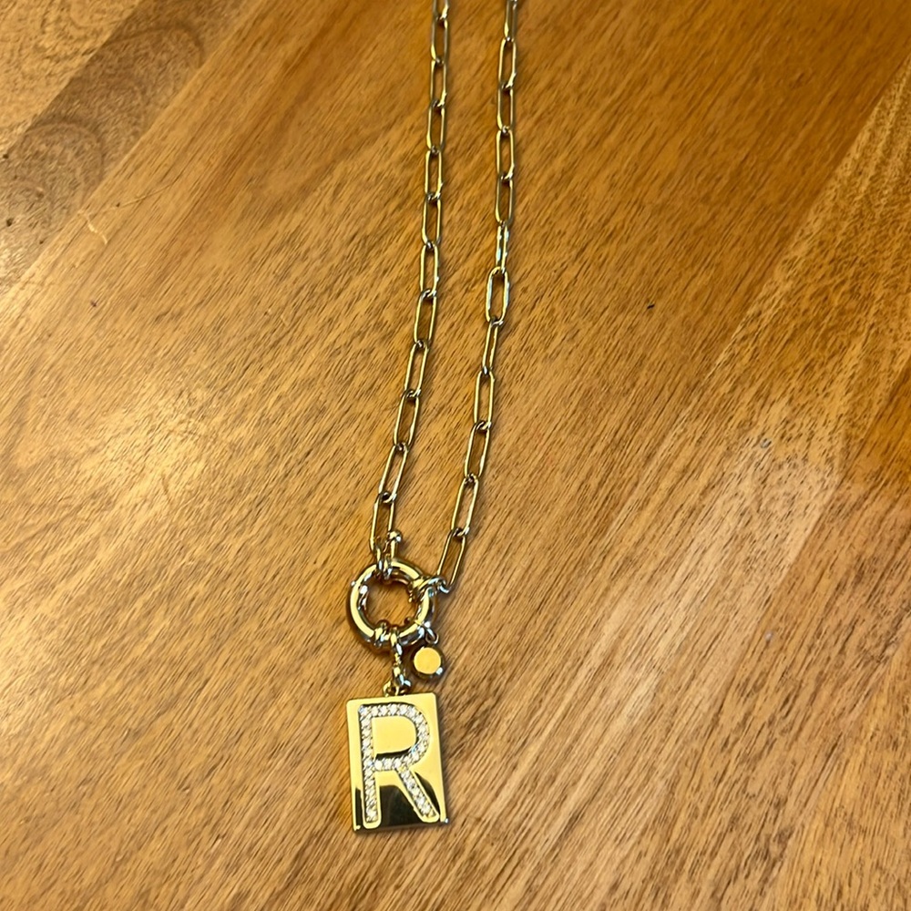Brand new mint lily necklace